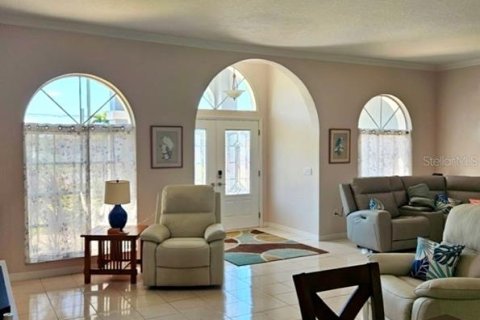 Villa ou maison à vendre à Punta Gorda, Floride: 3 chambres, 246.93 m2 № 2212760 - photo 4