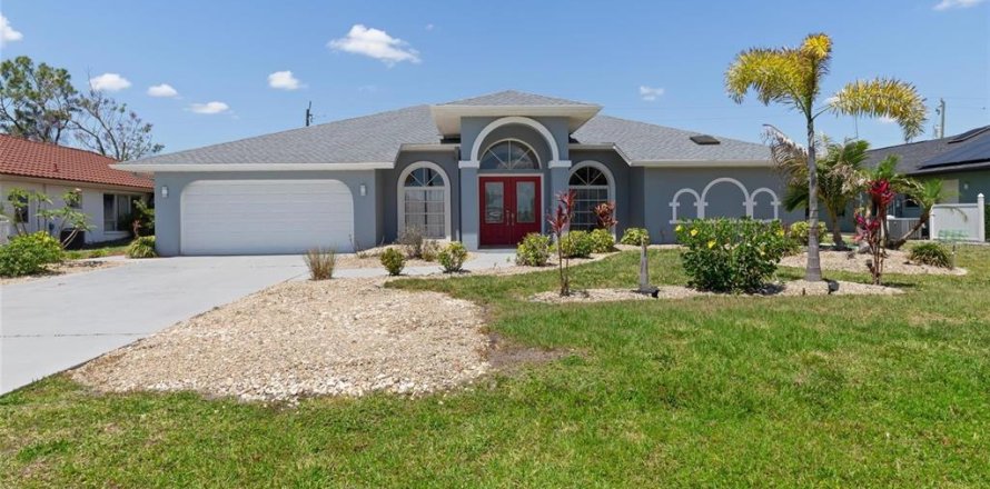 Villa ou maison à Punta Gorda, Floride 3 chambres, 246.93 m2 № 2212760