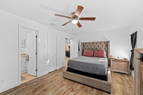 Casa en venta en Saint Petersburg, Florida, 3 dormitorios, 124.3 m2 № 2092430 - foto 16