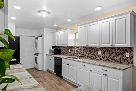 Casa en venta en Saint Petersburg, Florida, 3 dormitorios, 124.3 m2 № 2092430 - foto 6