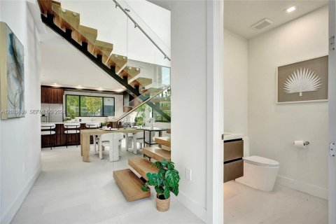 Touwnhouse à vendre à Dania Beach, Floride: 3 chambres, 189.52 m2 № 2418093 - photo 5