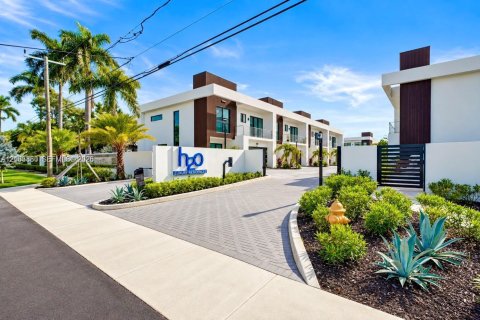 Touwnhouse à vendre à Dania Beach, Floride: 3 chambres, 189.52 m2 № 2418093 - photo 6