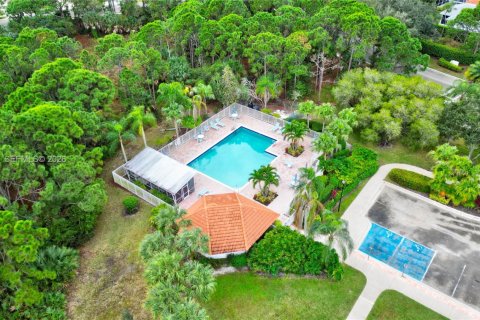 Villa ou maison à louer à Stuart, Floride: 5 chambres, 267.47 m2 № 2060799 - photo 3