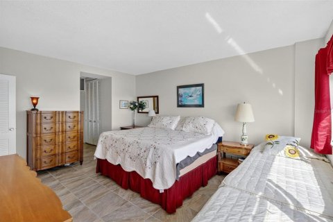 Copropriété à vendre à Clearwater, Floride: 2 chambres, 120.31 m2 № 2130730 - photo 14