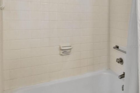 Copropriété à vendre à Clearwater, Floride: 2 chambres, 120.31 m2 № 2130730 - photo 23