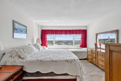 Copropriété à vendre à Clearwater, Floride: 2 chambres, 120.31 m2 № 2130730 - photo 16