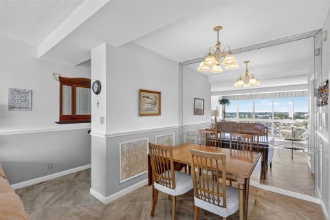 Copropriété à vendre à Clearwater, Floride: 2 chambres, 120.31 m2 № 2130730 - photo 10