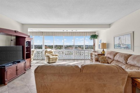 Copropriété à vendre à Clearwater, Floride: 2 chambres, 120.31 m2 № 2130730 - photo 6