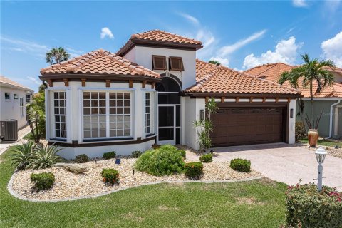 Casa en Punta Gorda, Florida 3 dormitorios, 207.08 m2 № 2122537