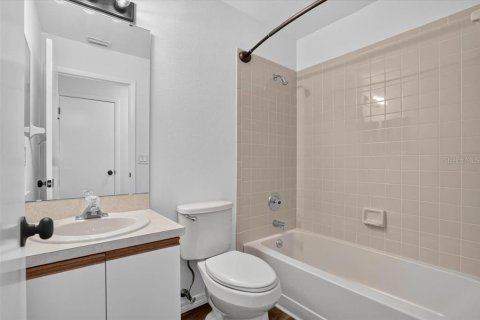 Купить кондоминиум в Энглвуд, Флорида 4 комнаты, 102.38м2, № 2223150 - фото 9