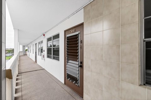 Купить кондоминиум в Бока-Ратон, Флорида 3 комнаты, 79.99м2, № 2084008 - фото 4