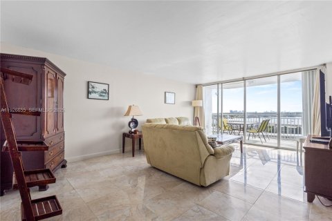 Copropriété à vendre à Aventura, Floride: 2 chambres, 145.39 m2 № 1986156 - photo 14