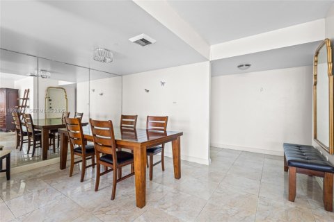 Copropriété à vendre à Aventura, Floride: 2 chambres, 145.39 m2 № 1986156 - photo 17