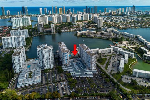 Copropriété à vendre à Aventura, Floride: 2 chambres, 145.39 m2 № 1986156 - photo 3