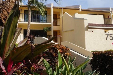 Condominio en Saint Petersburg, Florida, 2 dormitorios  № 2104166