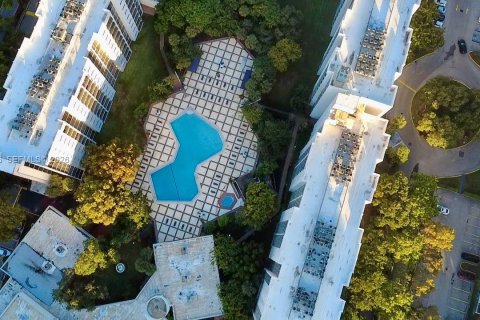 Copropriété à louer à Sunny Isles Beach, Floride: 1 chambre, 71.26 m2 № 2388048 - photo 4