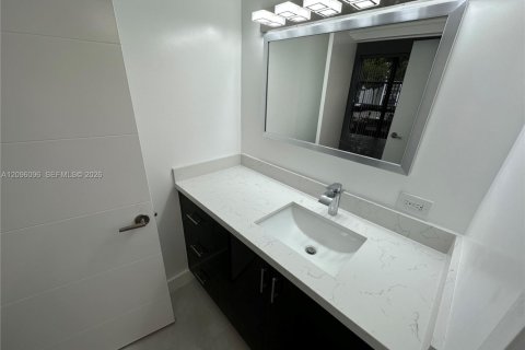 Copropriété à louer à Sunny Isles Beach, Floride: 1 chambre, 71.26 m2 № 2388048 - photo 28