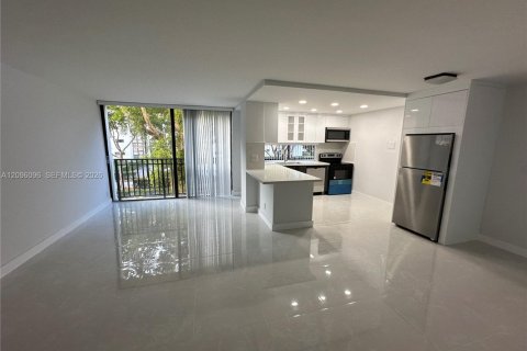 Copropriété à louer à Sunny Isles Beach, Floride: 1 chambre, 71.26 m2 № 2388048 - photo 8