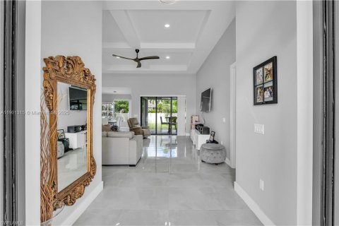 Casa en venta en Cape Coral, Florida, 3 dormitorios № 2081729 - foto 12