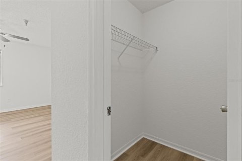 Condo in Saint Petersburg, Florida, 2 bedrooms  № 1885798 - photo 14