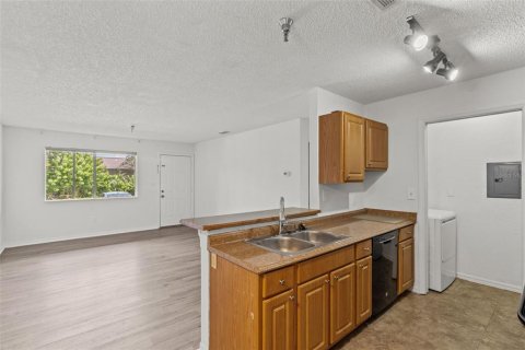 Condo in Saint Petersburg, Florida, 2 bedrooms  № 1885798 - photo 7