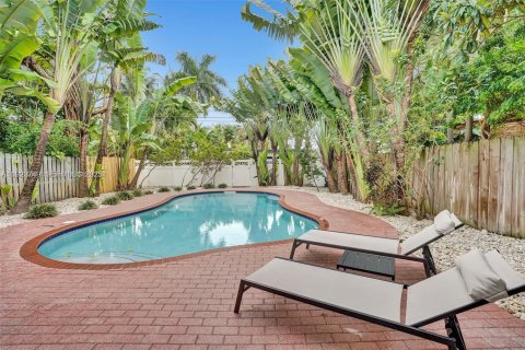 Villa ou maison à louer à Hollywood, Floride: 5 chambres, 162.58 m2 № 1982120 - photo 2