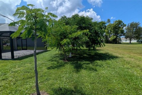 House in Punta Gorda, Florida 3 bedrooms, 149.2 sq.m. № 1853871 - photo 25