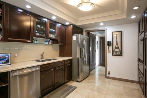 Copropriété à vendre à Miami, Floride: 2 chambres, 181.16 m2 № 1975695 - photo 12