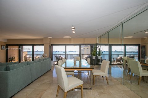 Copropriété à vendre à Miami, Floride: 2 chambres, 181.16 m2 № 1975695 - photo 5