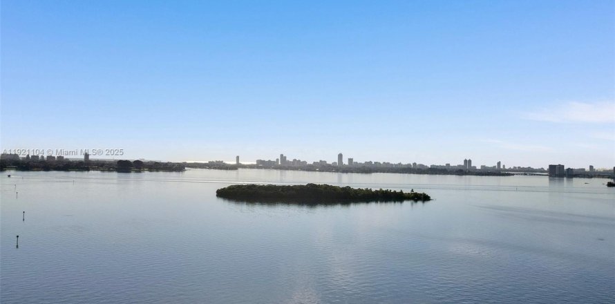 Condo à Miami, Floride, 2 chambres  № 1975695