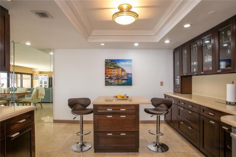 Copropriété à vendre à Miami, Floride: 2 chambres, 181.16 m2 № 1975695 - photo 9