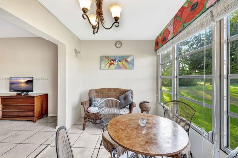 Condo in Margate, Florida, 1 bedroom  № 1859748 - photo 10