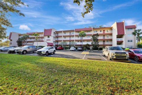 Condo in Margate, Florida, 1 bedroom  № 1859748 - photo 19
