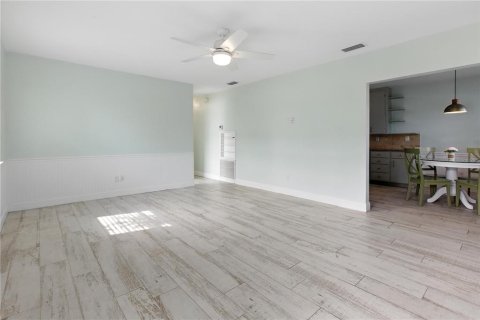 Casa en venta en Bradenton, Florida, 3 dormitorios, 106.28 m2 № 1911295 - foto 6