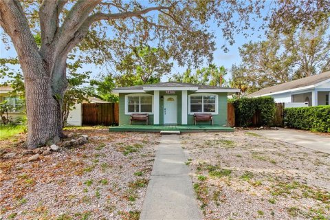House in Bradenton, Florida 3 bedrooms, 106.28 sq.m. № 1911295 - photo 1