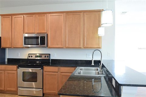 House in Valrico, Florida 3 bedrooms, 202.34 sq.m. № 2230378 - photo 13