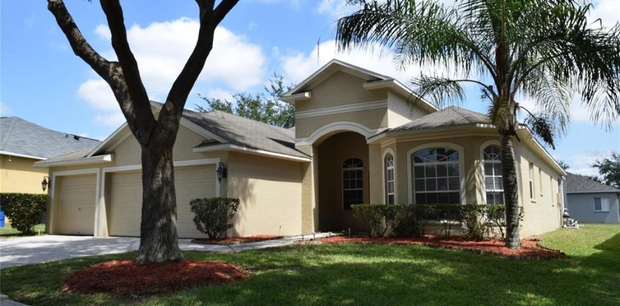House in Valrico, Florida 3 bedrooms, 202.34 sq.m. № 2230378