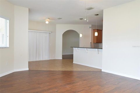 House in Valrico, Florida 3 bedrooms, 202.34 sq.m. № 2230378 - photo 19