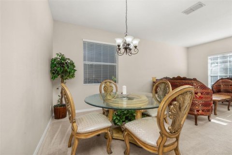 House in Orlando, Florida 4 bedrooms, 229.28 sq.m. № 1856024 - photo 8