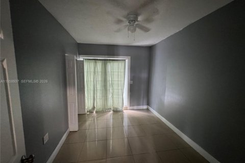 Casa en venta en Sunrise, Florida, 5 dormitorios, 142.79 m2 № 2027074 - foto 14