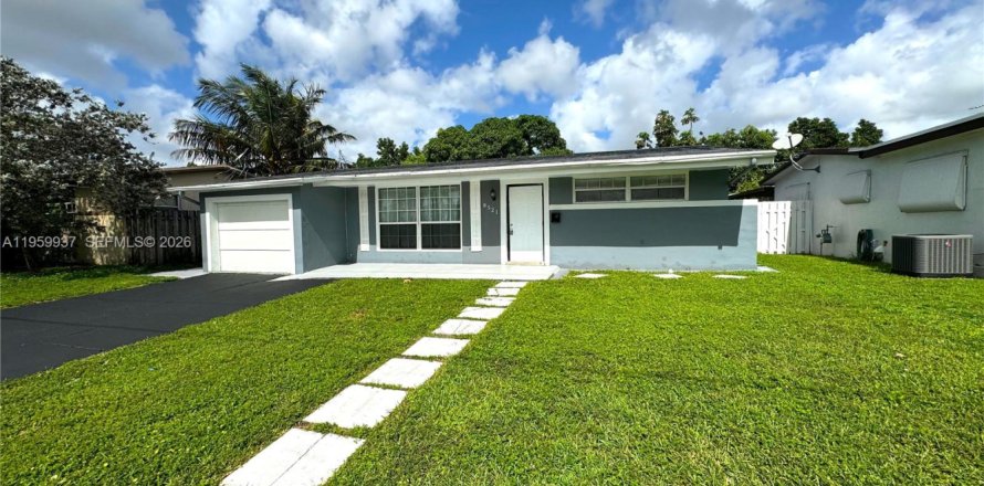 Casa en Sunrise, Florida 5 dormitorios, 142.79 m2 № 2027074