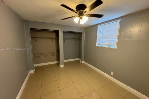 Casa en venta en Sunrise, Florida, 5 dormitorios, 142.79 m2 № 2027074 - foto 13