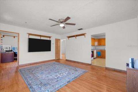 Casa en venta en Tampa, Florida, 3 dormitorios, 145.48 m2 № 1719748 - foto 6