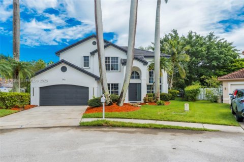 Casa en Pembroke Pines, Florida 4 dormitorios, 226.31 m2 № 2380109