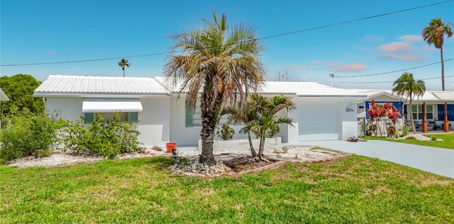 Villa ou maison à Hudson, Floride 2 chambres, 104.79 m2 № 2091821