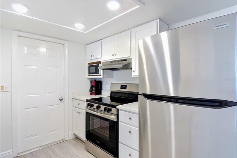 Villa ou maison à vendre à Hudson, Floride: 2 chambres, 104.79 m2 № 2091821 - photo 15
