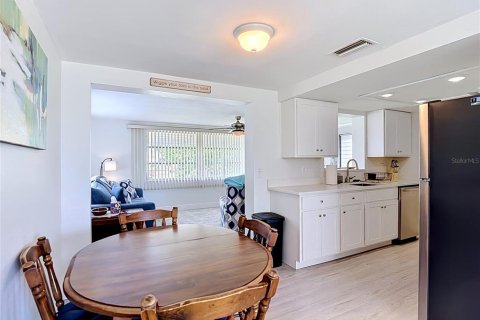 Villa ou maison à vendre à Hudson, Floride: 2 chambres, 104.79 m2 № 2091821 - photo 13