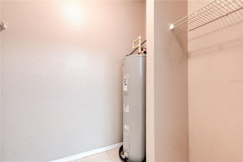 Condo in Tampa, Florida, 2 bedrooms  № 2207103 - photo 13