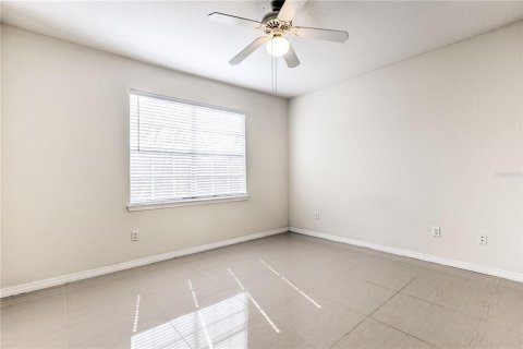Condo in Tampa, Florida, 2 bedrooms  № 2207103 - photo 15