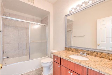 Condo in Tampa, Florida, 2 bedrooms  № 2207103 - photo 14